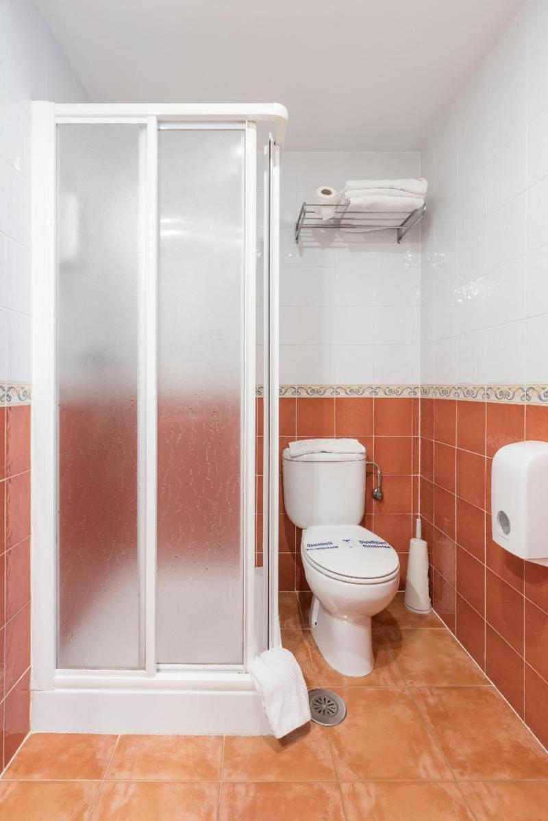 Hotel Romerito Малага Номер фото