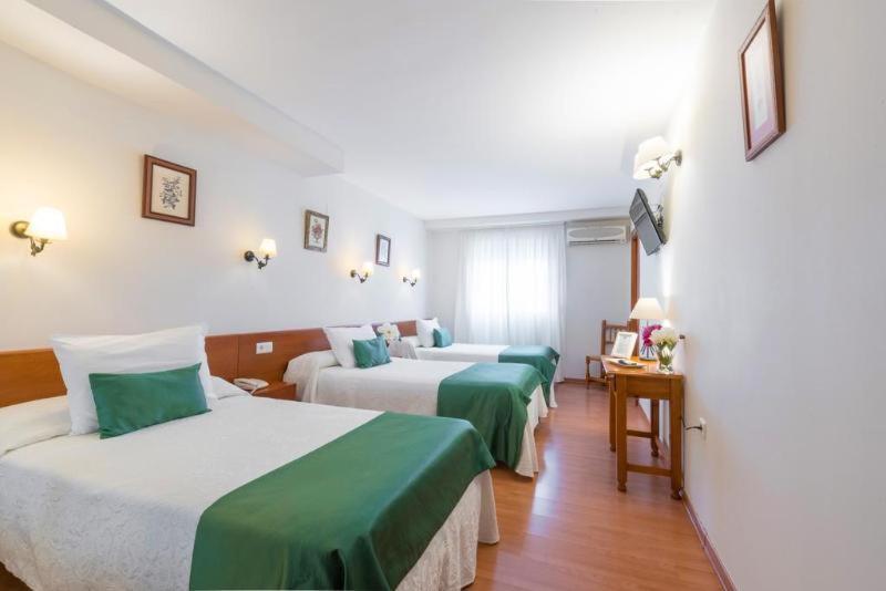 Hotel Romerito Малага Номер фото
